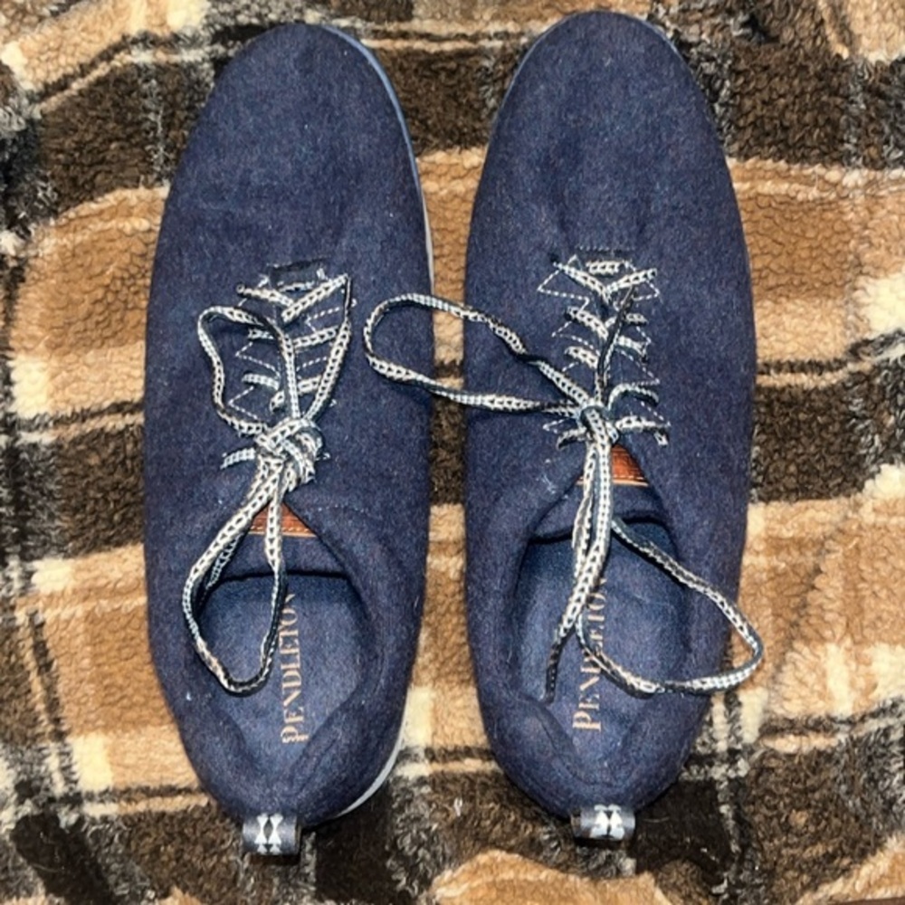 Pendleton Wool Navy Blue Sneakers Men’s Size 11 Water Resistant